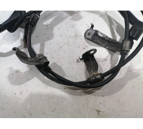 Трос стояночного тормоза