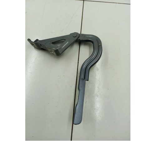 Петля капота правая 