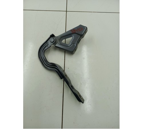 Петля капота правая 