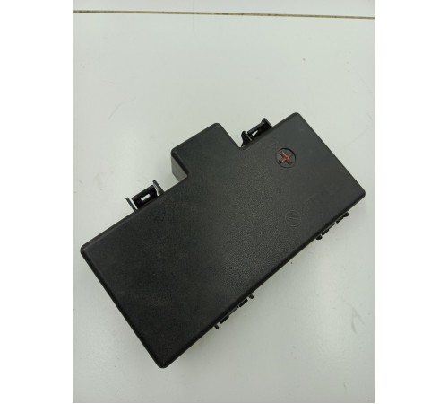 Крышка распределительной коробки АКБ аккумулятора