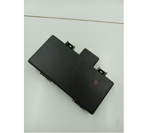 Крышка распределительной коробки АКБ аккумулятора