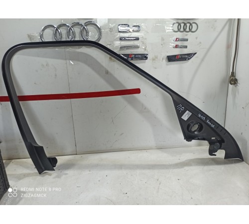 Накладка двери (передняя правая внутренняя)