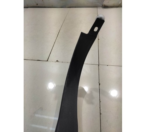 Обшивка стойки (передняя, левая)