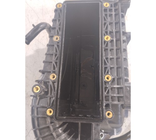 Впускной коллектор