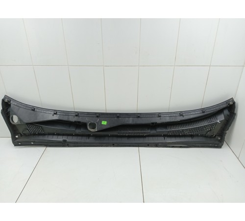 Жабо лобового стекла