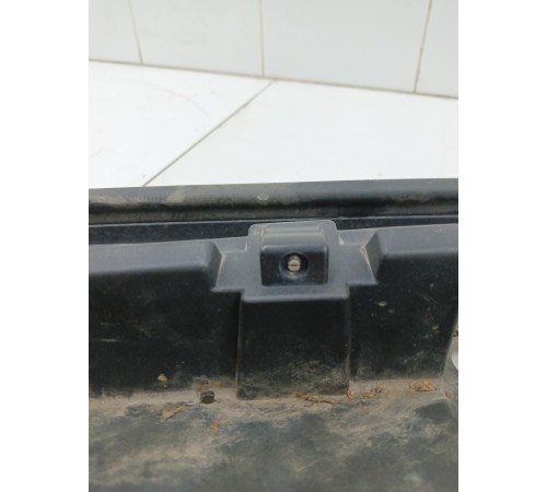 Жабо лобового стекла