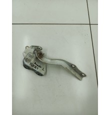 Петля капота левая