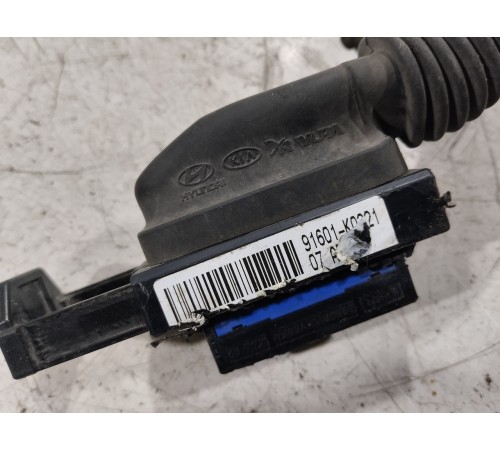 Электропроводка двери передняя левая