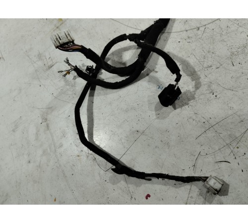 Электропроводка двери передняя левая