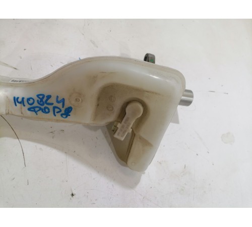 Главный тормозной цилиндр с бачком