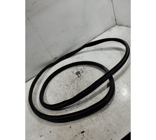 Уплотнитель двери