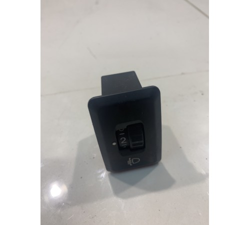 Кнопка корректора фар