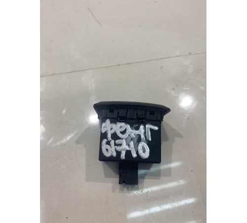 Кнопка корректора фар