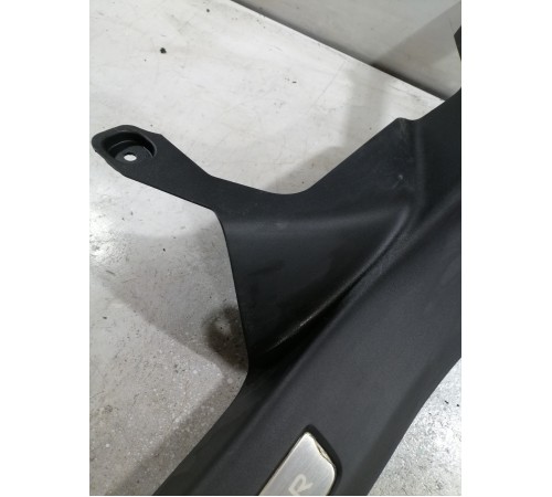 Накладка порога задняя левая