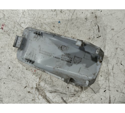 Накладка боковой стенки салона кабины