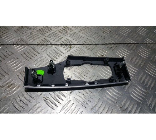 Накладка в салоне