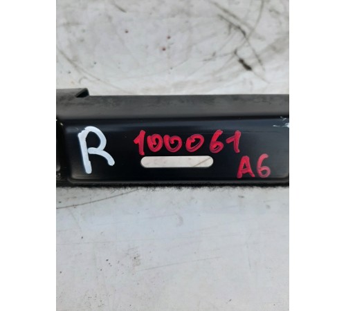 Кронштейн(крепление) монтажный передний правый