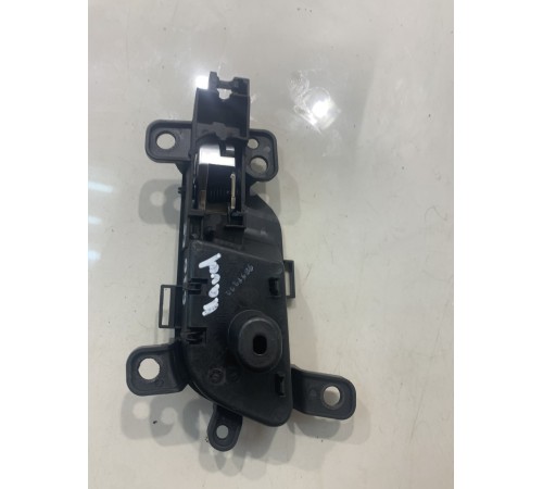 Ручка двери (задняя, правая, внутренняя)