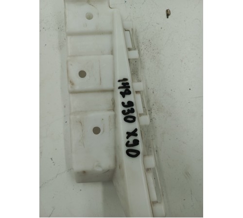 Кронштейн переднего бампера