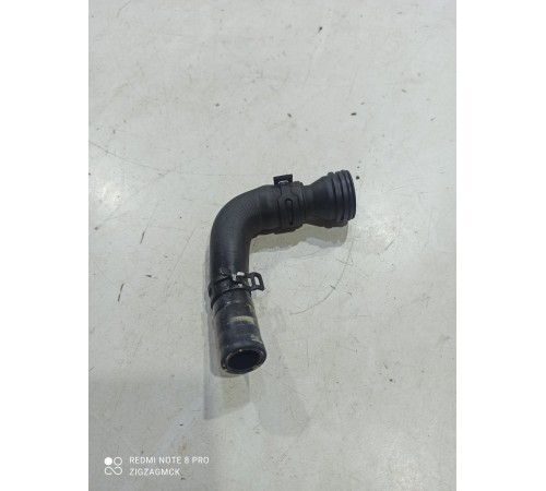 Патрубок системы охлаждения