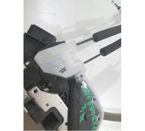 Замок двери задний правый