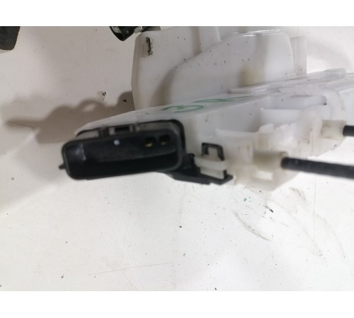 Замок двери задний правый