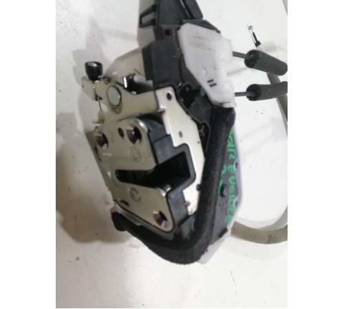 Замок двери задний правый