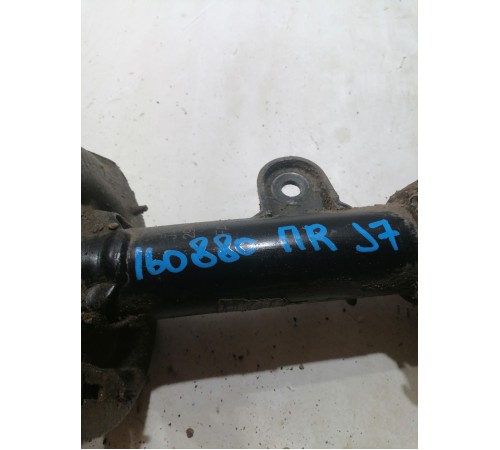 Амортизатор подвески передний правый в сборе