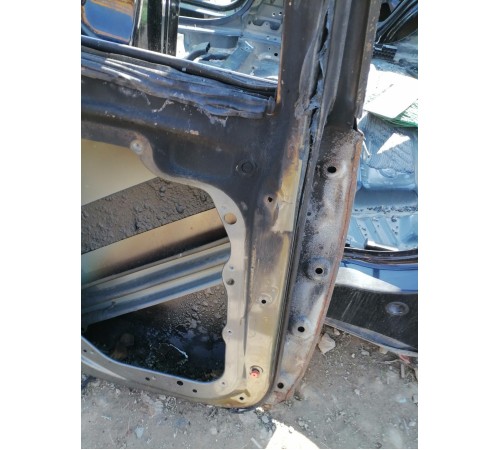 Дверь задняя левая