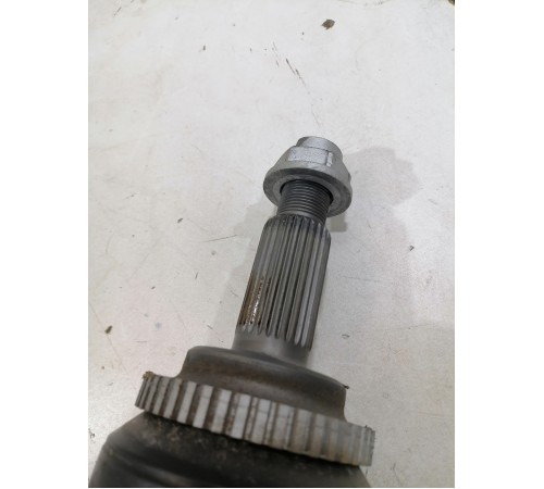 Привод (полуось) передний левый