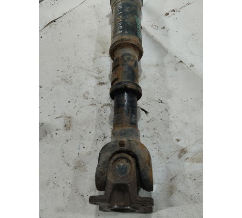 Карданный вал передний