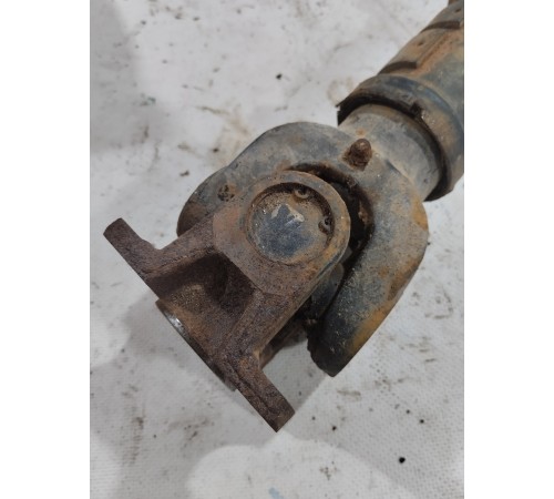 Карданный вал передний