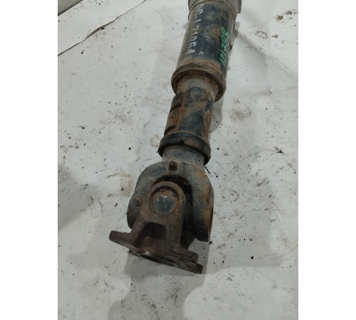 Карданный вал передний