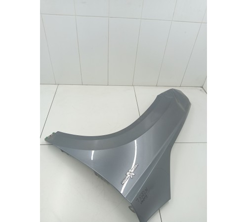 Крыло переднее левое