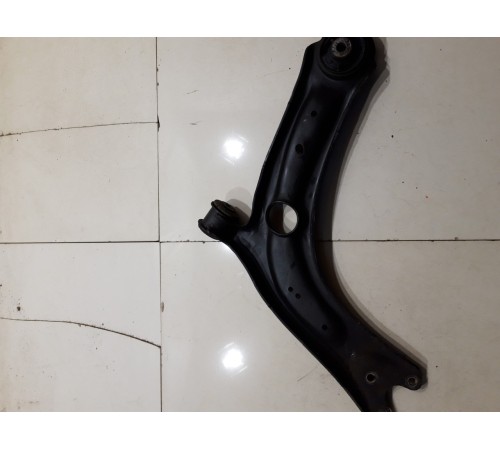 Рычаг подвески(передний правый)