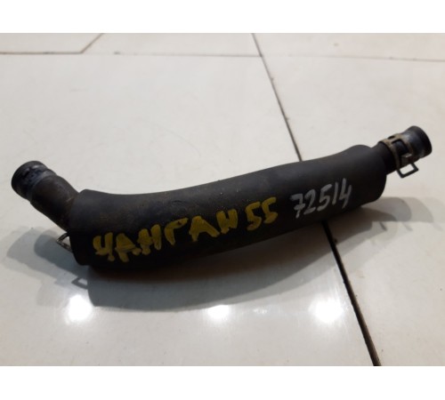 Патрубок системы охлаждения