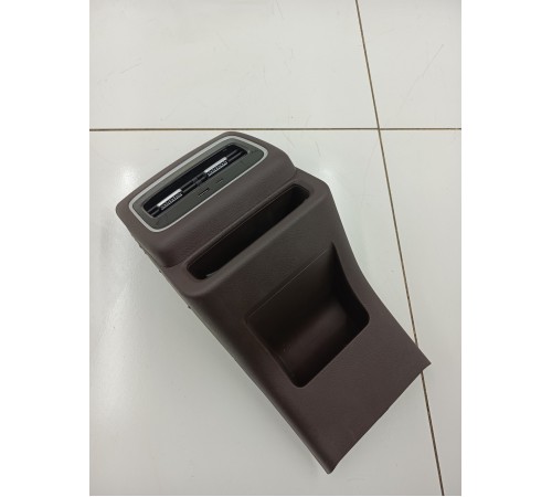 Накладка центральной консоли задняя с воздушным дефлектором