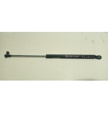 Амортизатор багажника