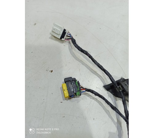 Электропроводка двери (передняя правая)