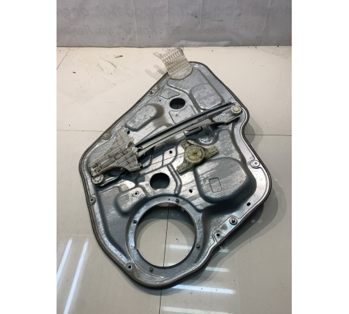 Стеклоподъёмник (задний, правый)