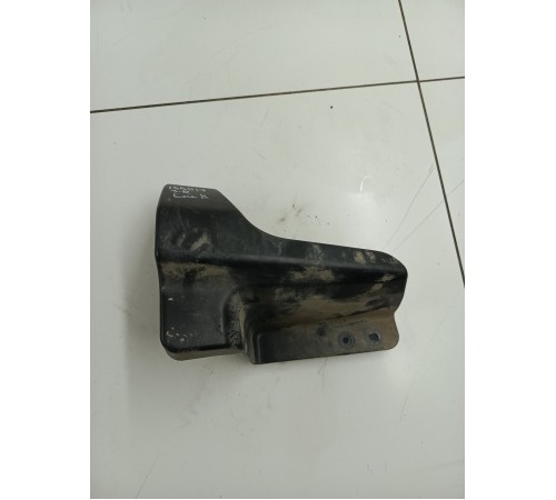 Пыльник бампера задний правый