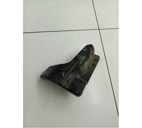 Пыльник бампера задний правый