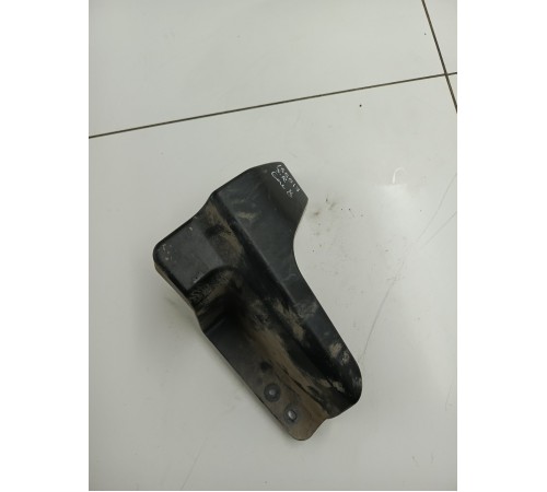 Пыльник бампера задний правый