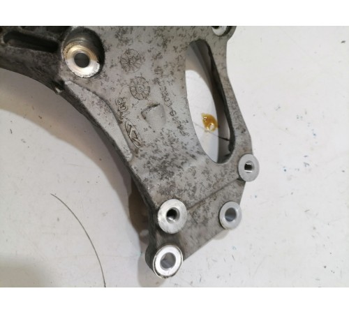 Кронштейн компрессора кондиционера