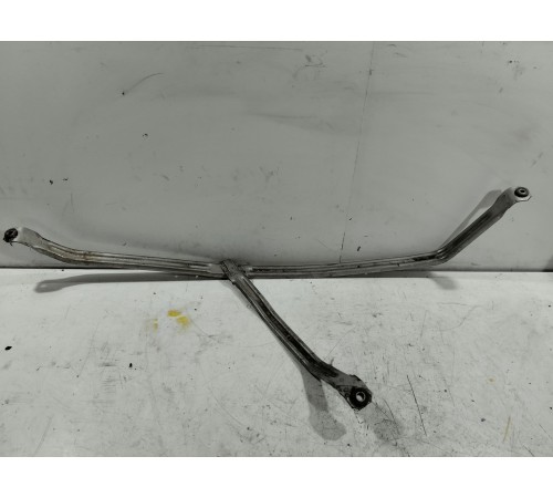 Крепление топливного бака