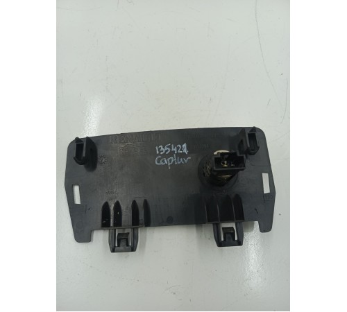 Накладка центральной консоли с розеткой 12v