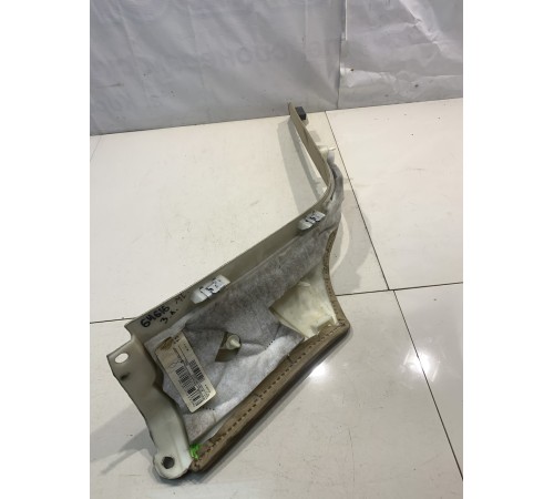 Обшивка стойки (задняя, левая)