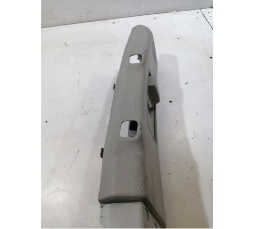 Обшивка центральной стойки левая верхняя