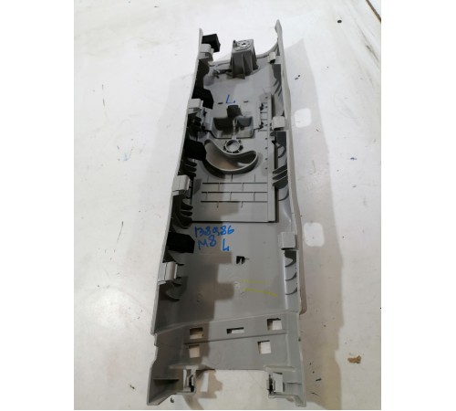 Обшивка центральной стойки левая верхняя