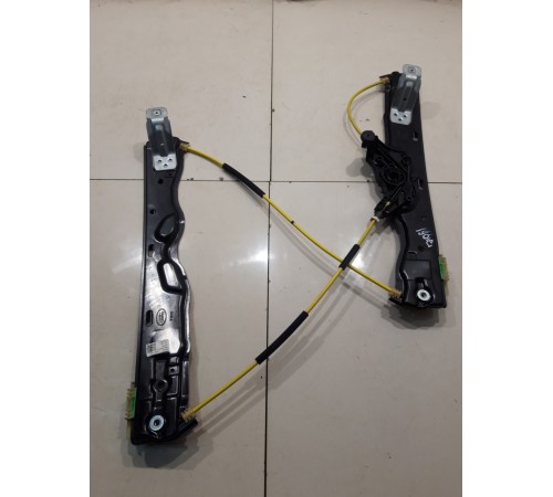 Стеклоподъёмник (передний, правый)